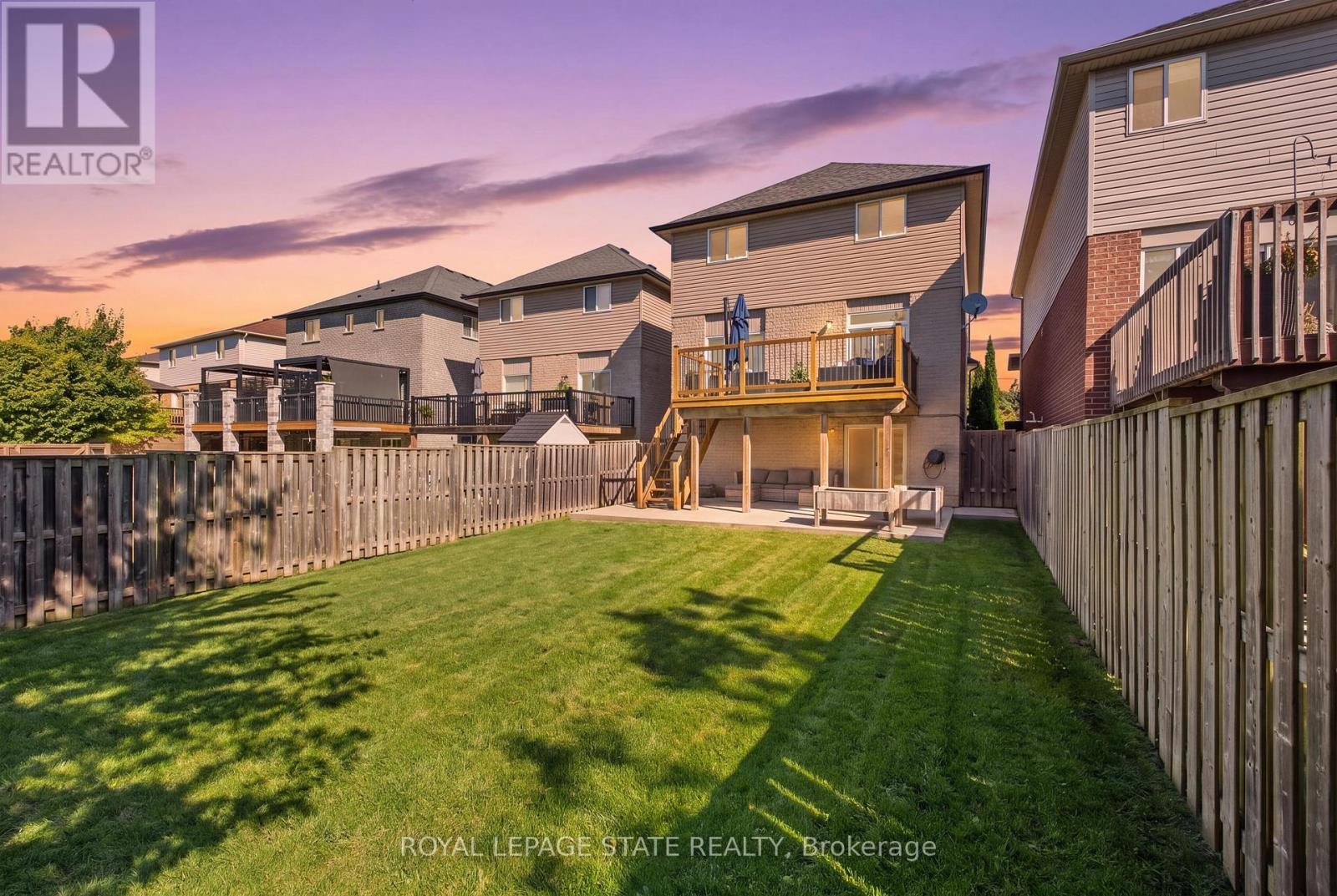 139 STONEGLEN WAY - 42
