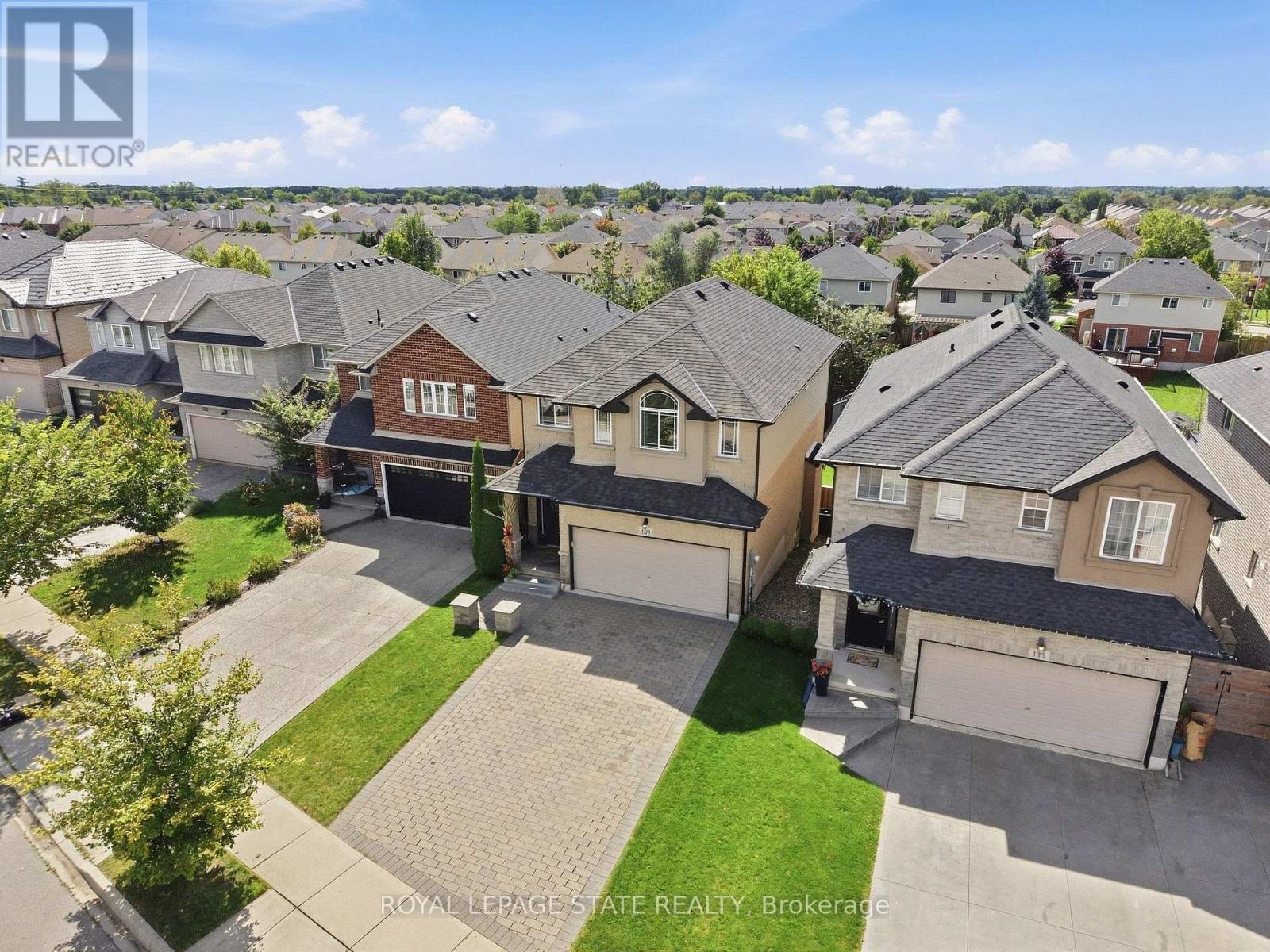 139 STONEGLEN WAY - Image 43