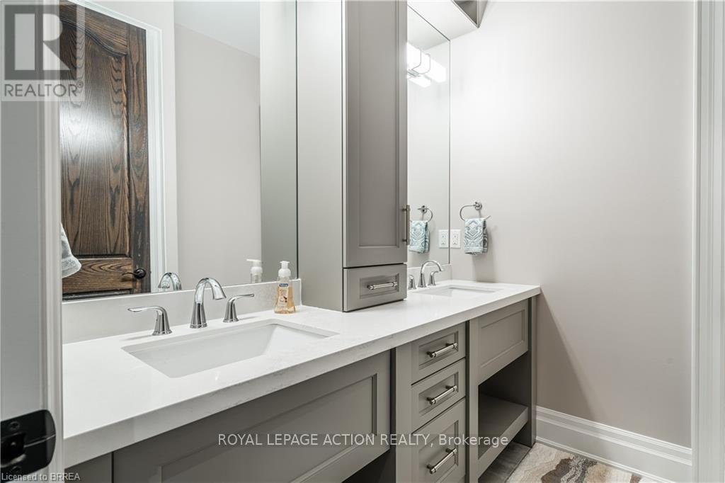 49 Ruijs Boulevard, Brantford, ON photo 25