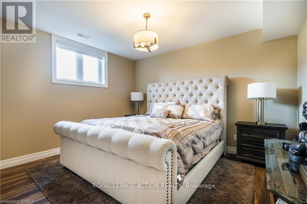 49 Ruijs Boulevard, Brantford, ON photo 38