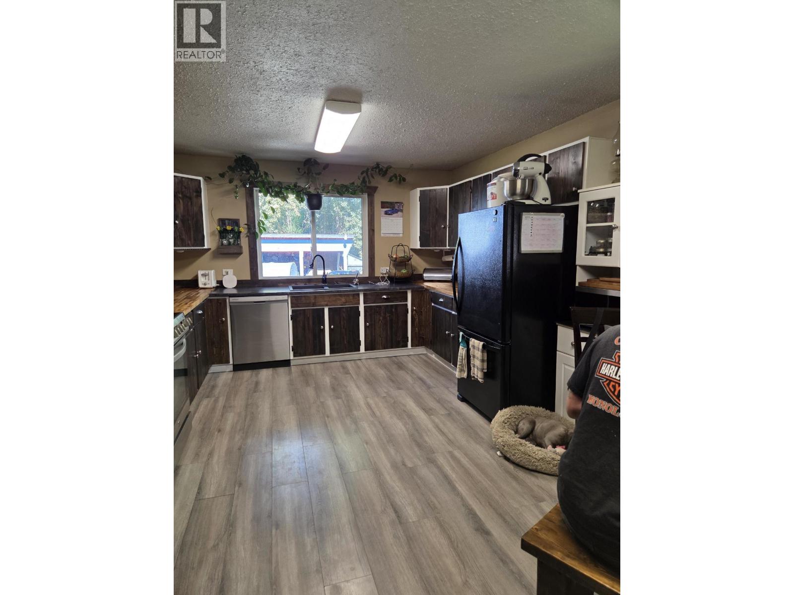 353 ARNETT ROAD - 9