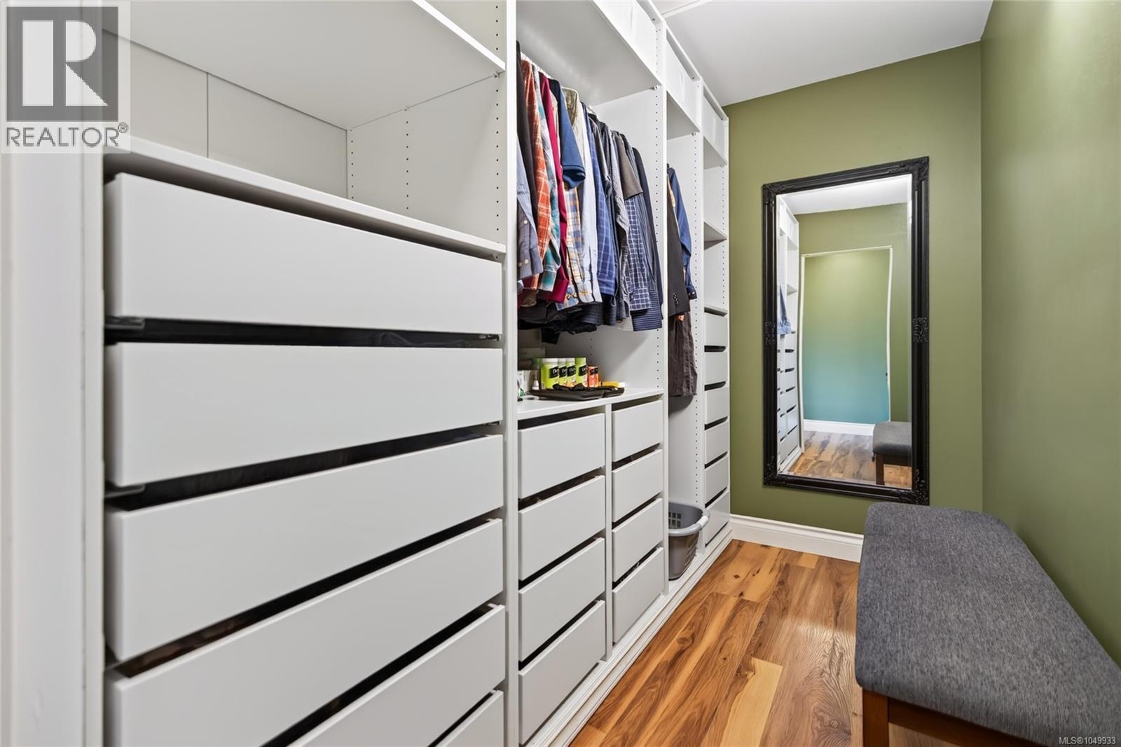 1000 Kingsley Cres - Image 57