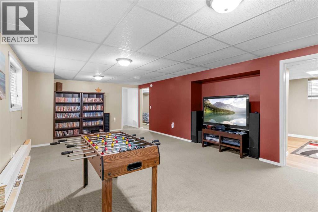 Listing photo – 1102 3 Street N, Three Hills