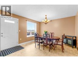 3pc Bathroom - 1102 3 Street N, Three Hills, AB T0M2A0 Photo 6