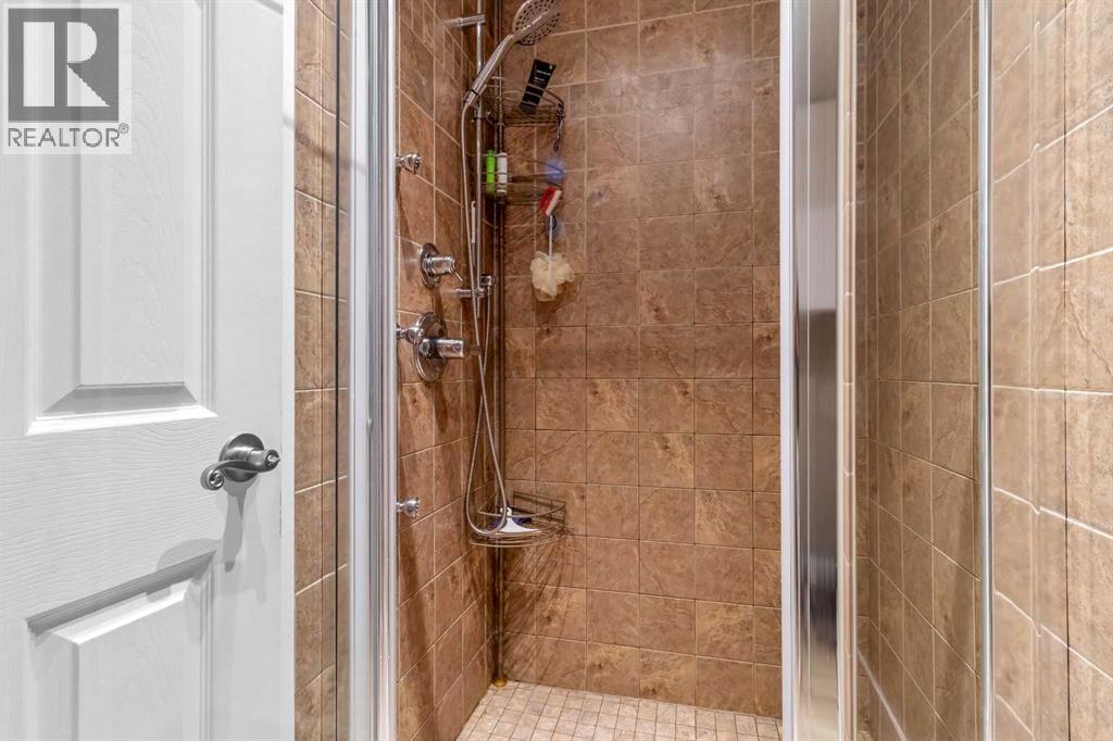 Listing photo – 1102 3 Street N, Three Hills