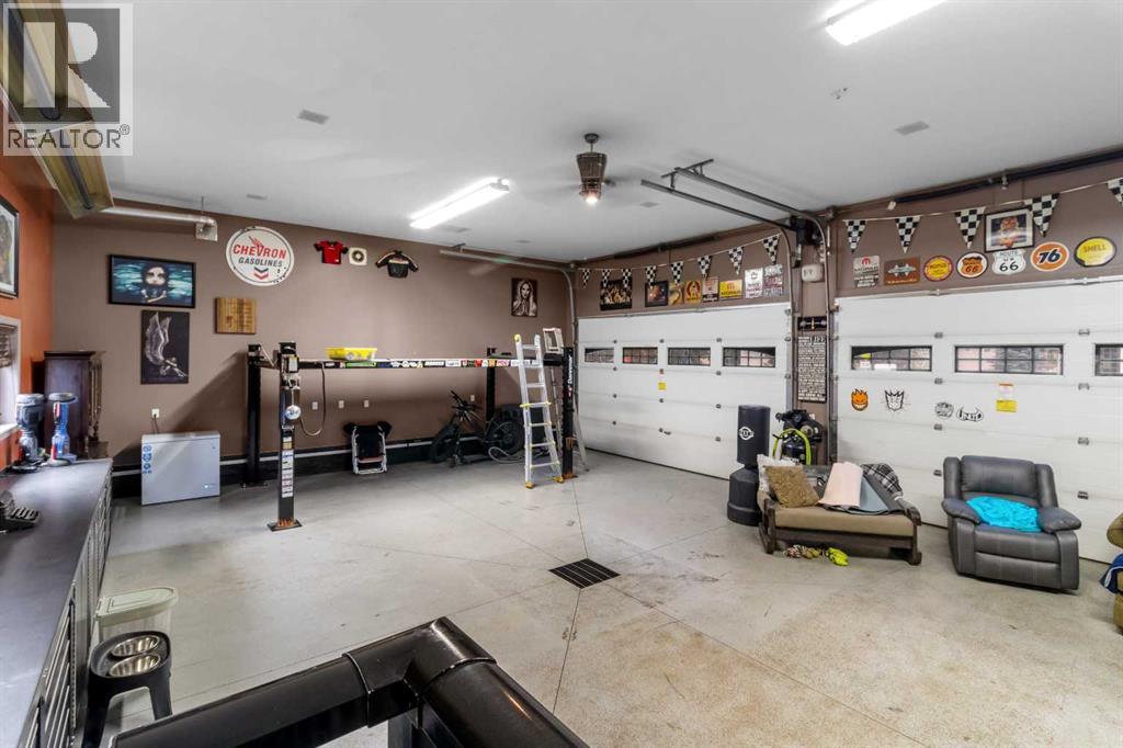 Listing photo – 1102 3 Street N, Three Hills