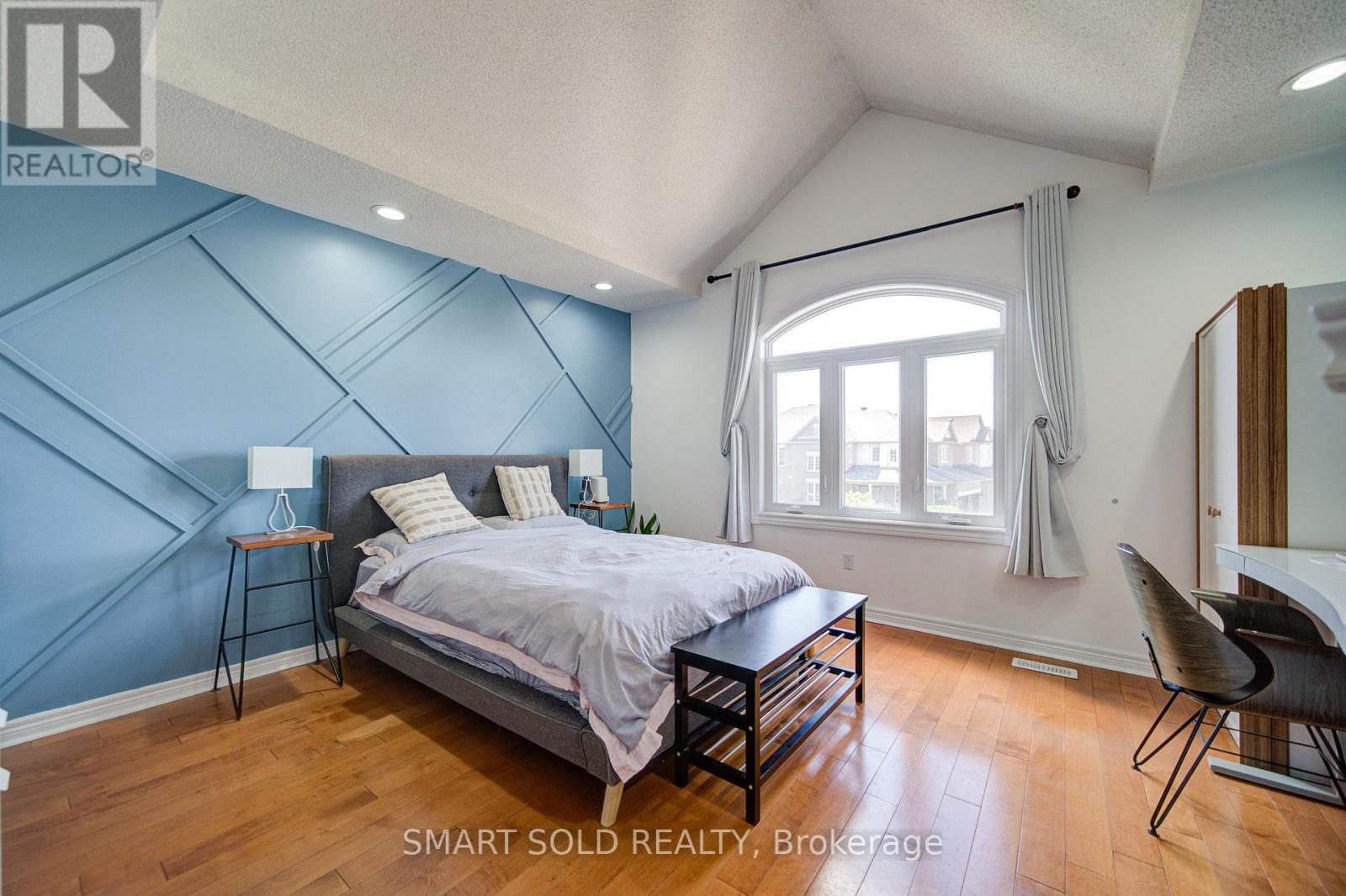 157 Waller Street, Whitby, ON photo 28