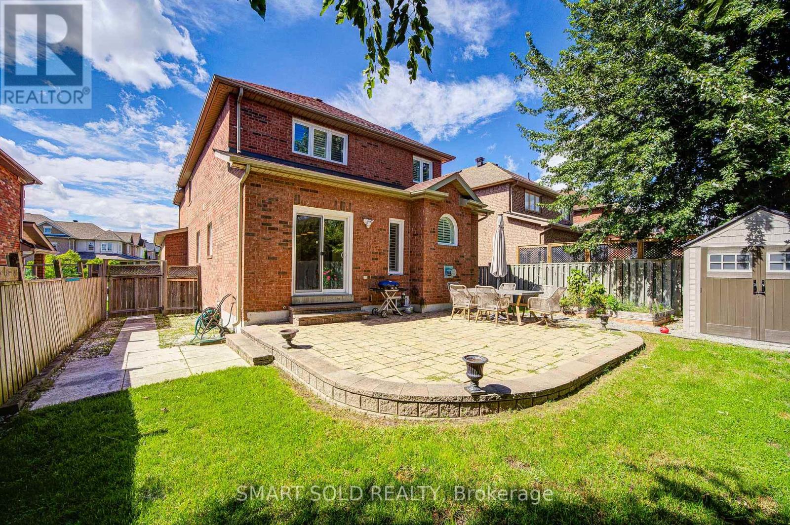 157 Waller Street, Whitby, ON photo 43