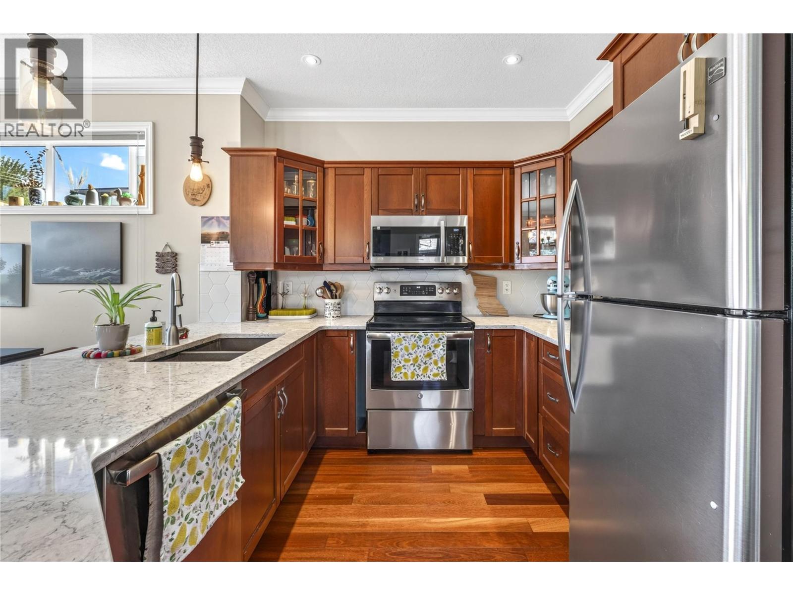 #102 385 Douglas Avenue - 4