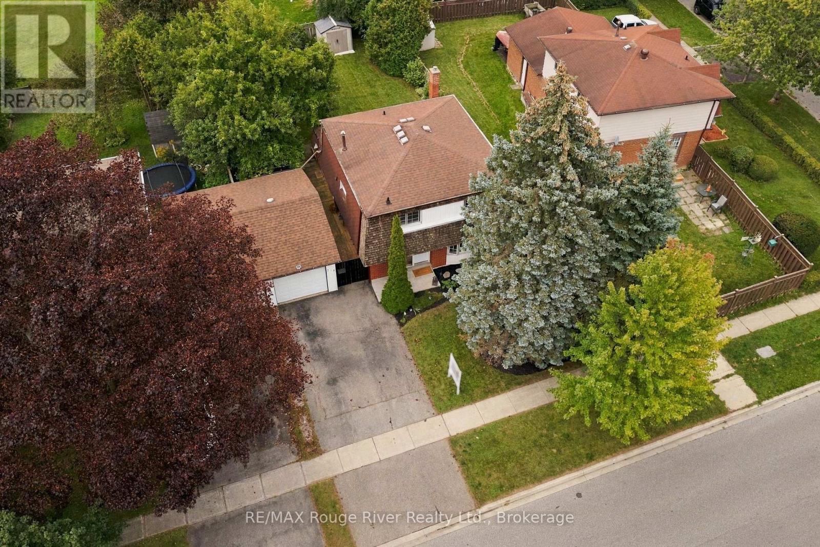 313 Lupin Drive, Whitby, ON photo 36