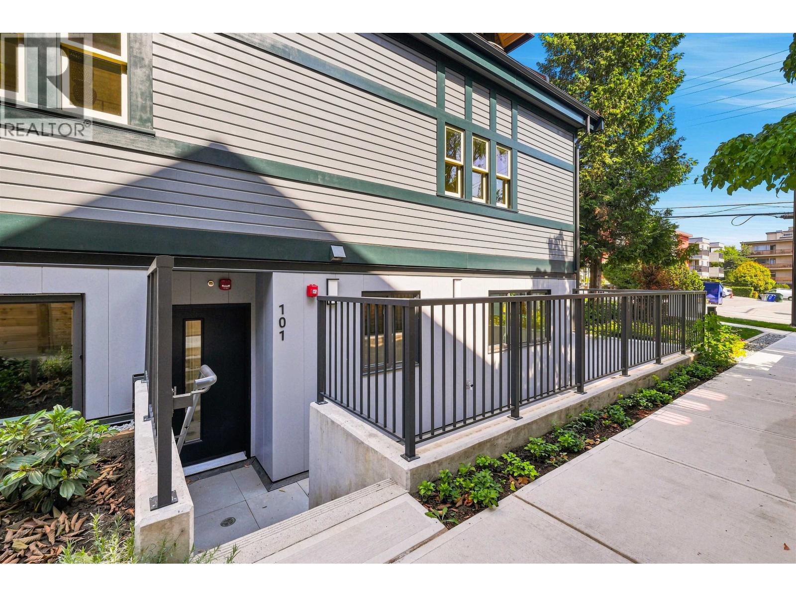 101 CUNNINGHAM STREET