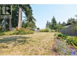 Family room - 8892 Henderson Ave, Black Creek, BC V9J1A5 Photo 7