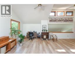 8892 Henderson Ave, Black Creek, BC V9J1A5 Photo 40