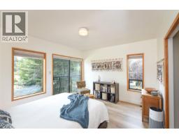 8892 Henderson Ave, Black Creek, BC V9J1A5 Photo 47
