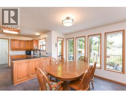 Entrance - 8892 Henderson Ave, Black Creek, BC V9J1A5 Photo 16