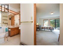 8892 Henderson Ave, Black Creek, BC V9J1A5 Photo 51