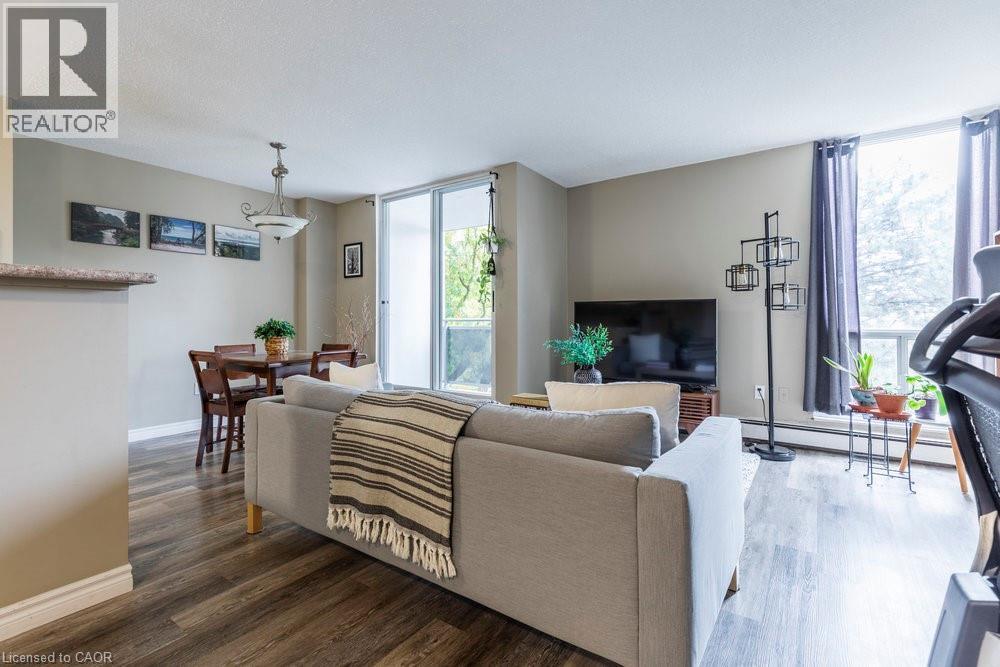 #409 75 GLENBURN Court - 2