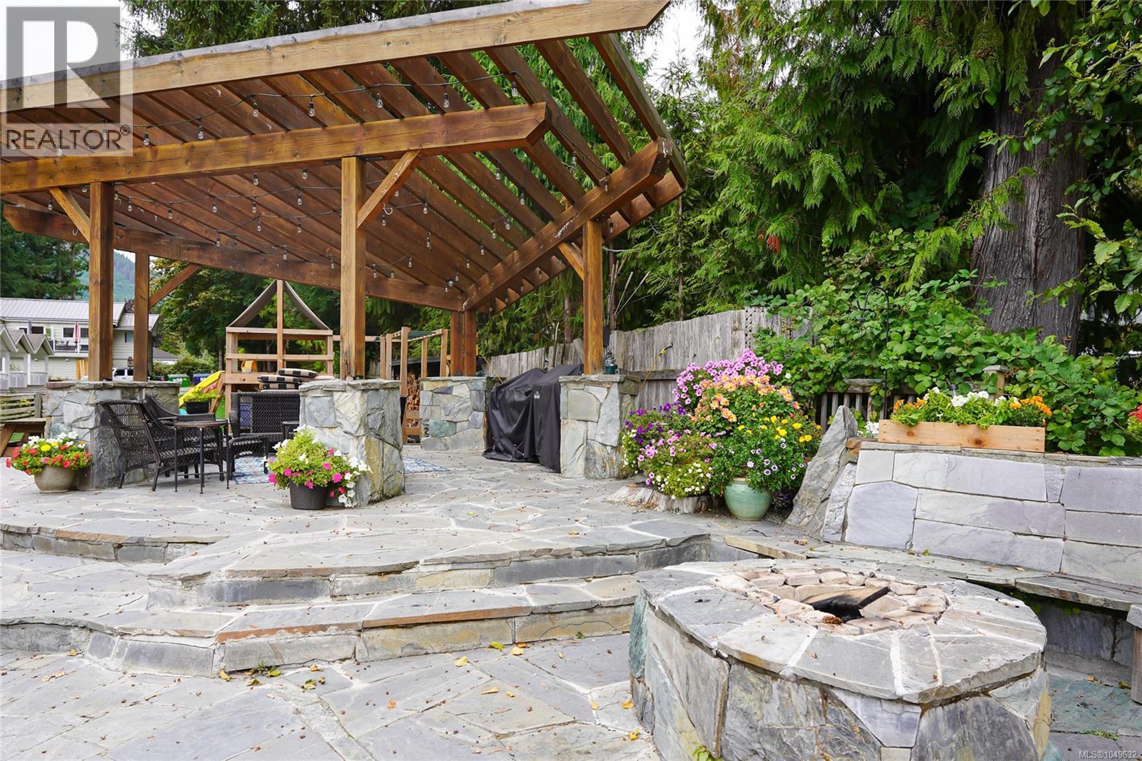 #10 10257 South Shore Rd - Image 33