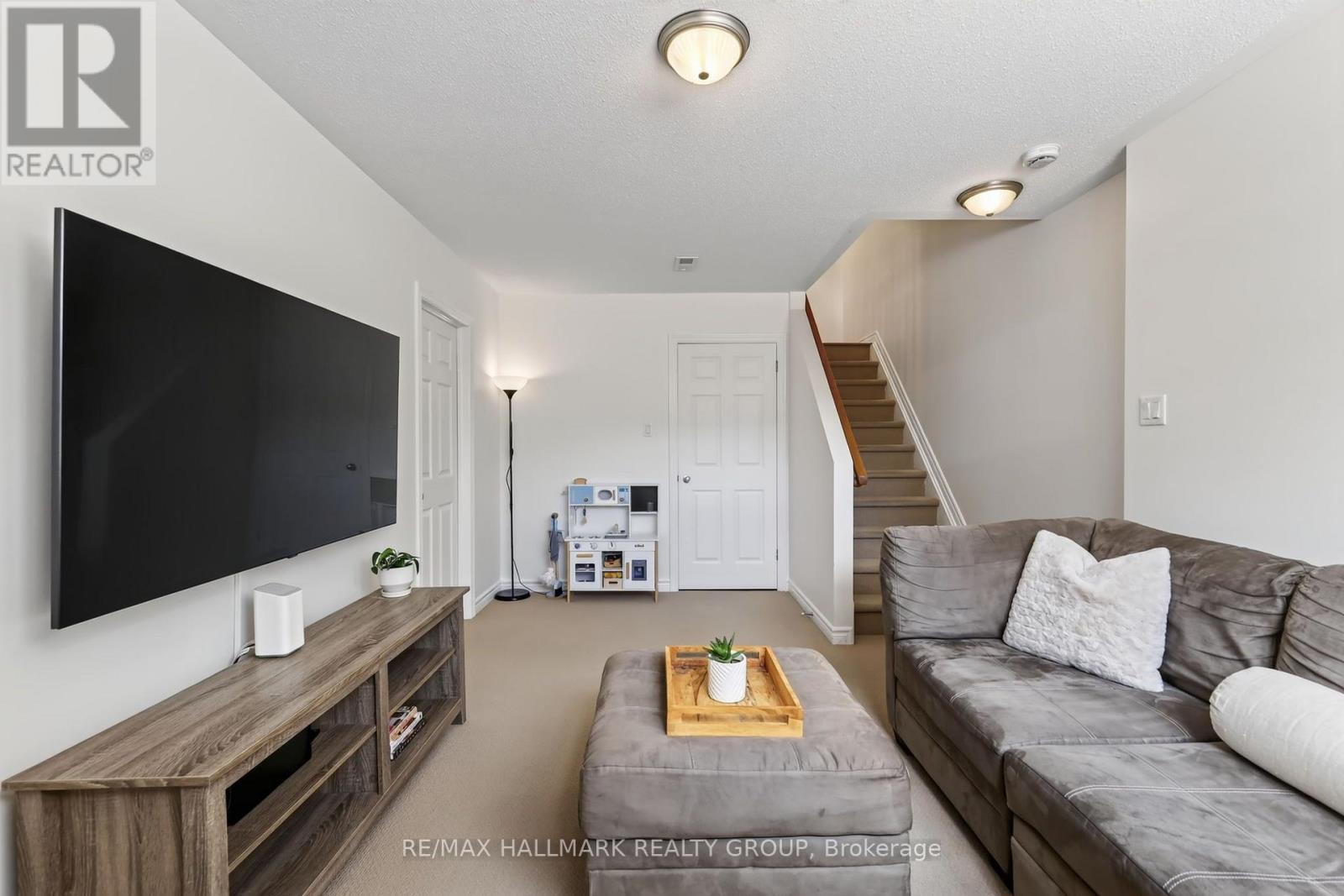 144 MARRISSA AVENUE, Ottawa. Luxury613. By Peter Sagos - Image 35