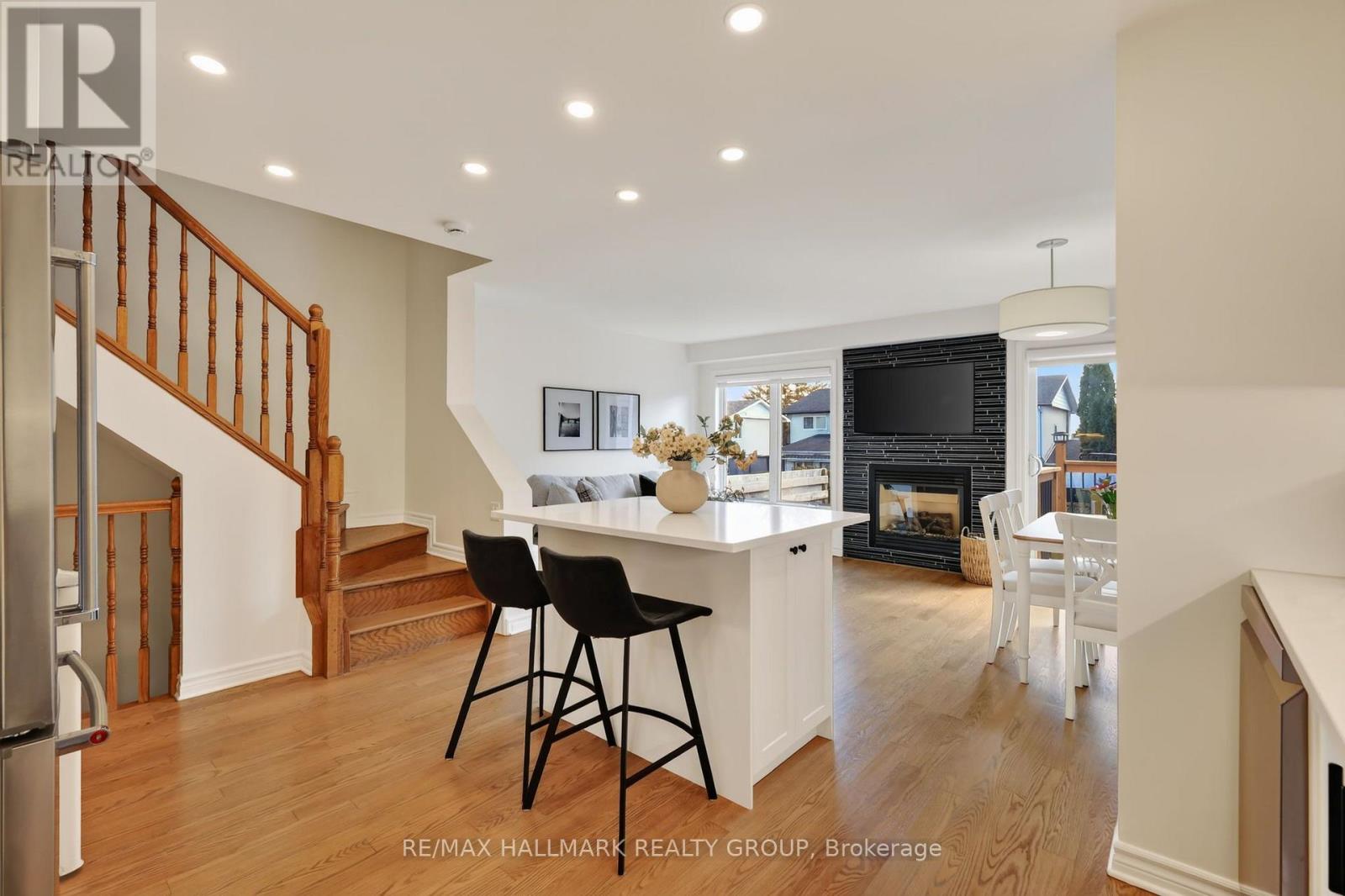 144 MARRISSA AVENUE, Ottawa. Luxury613. By Peter Sagos - Image 7