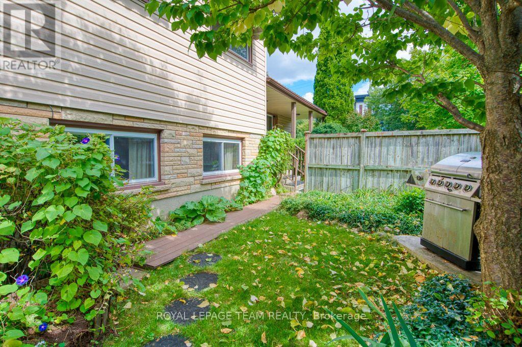 220 ANCASTER AVENUE, Ottawa. Luxury613. By Peter Sagos - Image 44