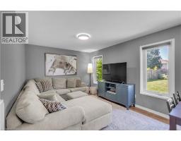 30 Stowe Terrace, Brantford, ON N3T6P2 Photo 15