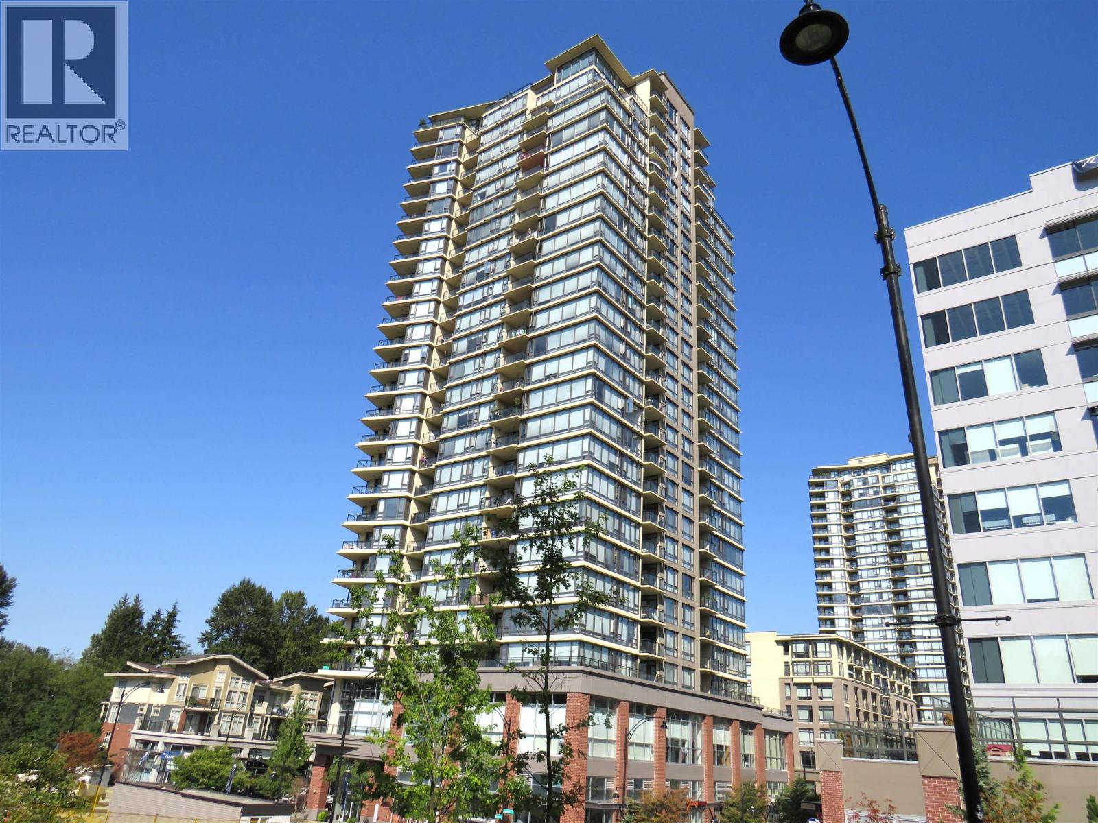 2102 400 CAPILANO ROAD