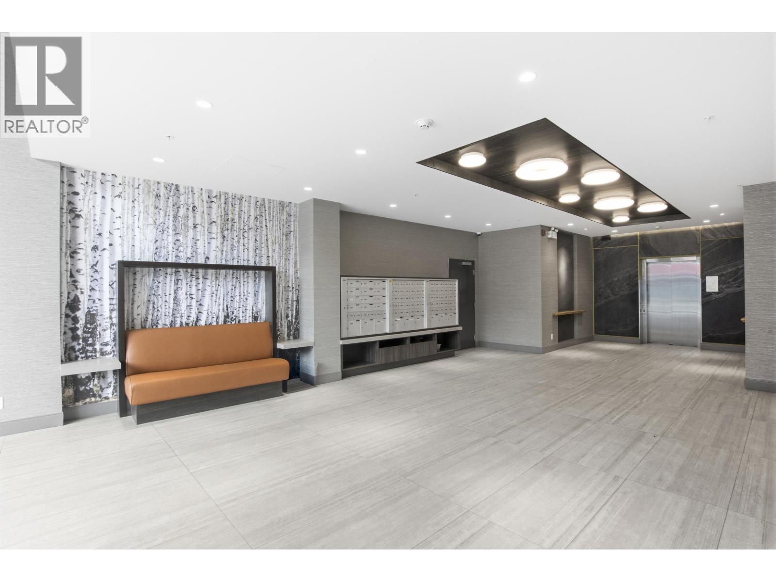 #311 38033 SECOND Avenue, Squamish, British Columbia, V8B0C4, Squamish, British Columbia — photo 2 of 5
