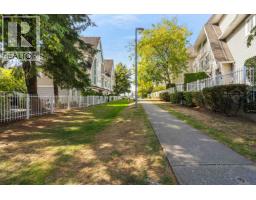 54 6577 Southoaks Crescent, Burnaby, BC V5E4J9 Photo 36