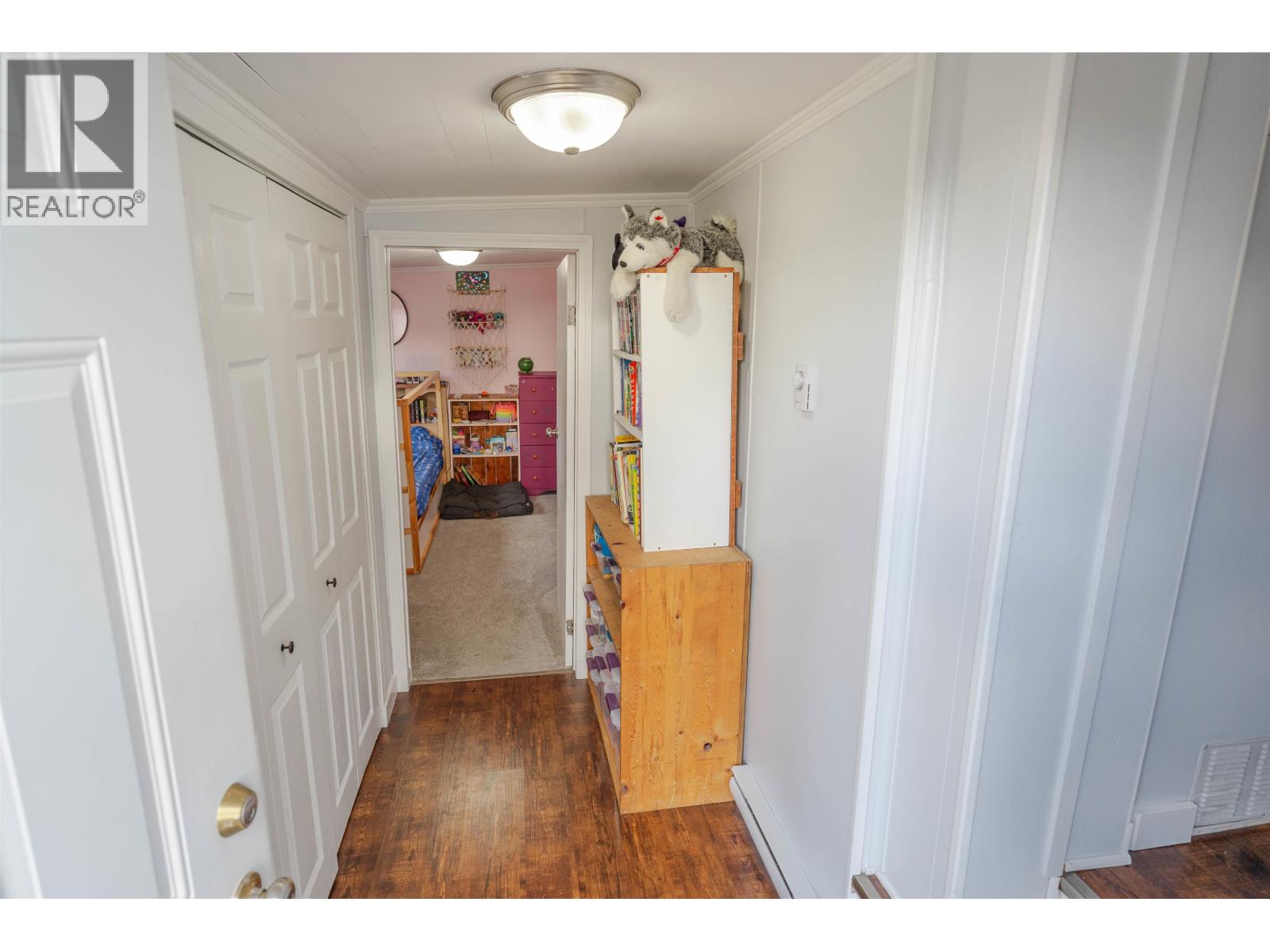9108 76 STREET - 12