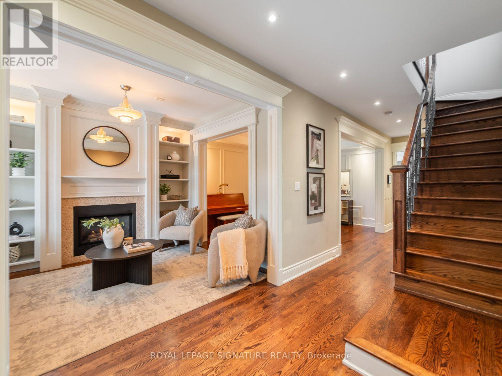 Photo of 351 CRANBROOKE AVENUE