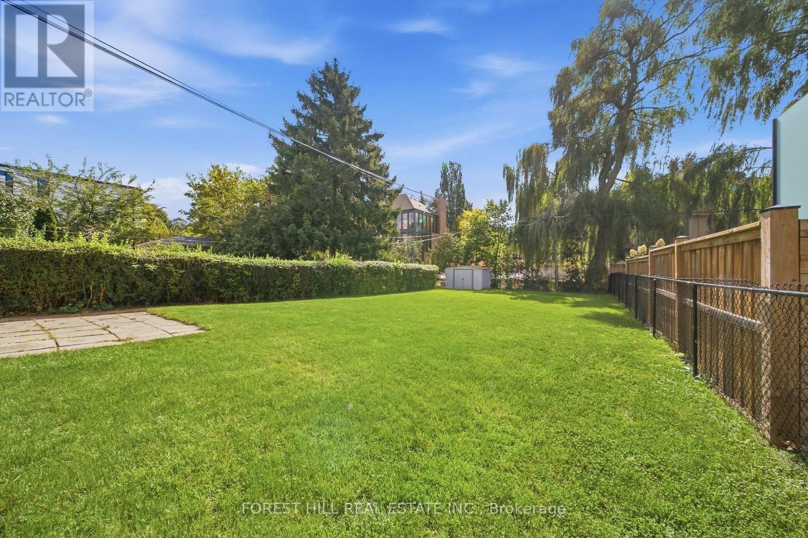147 VIEWMOUNT AVENUE - 21