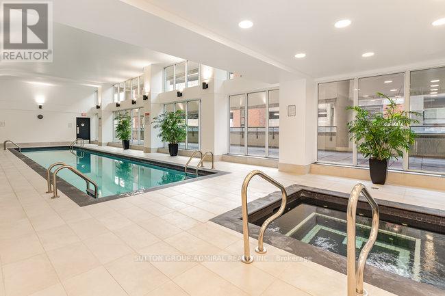 #1108 750 BAY STREET - 14