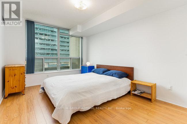 #1108 750 BAY STREET - 8