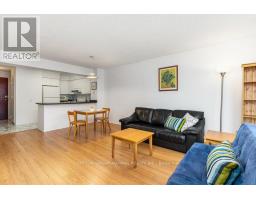 1108 - 750 Bay Street, Toronto, ON M5G1N6 Photo 6