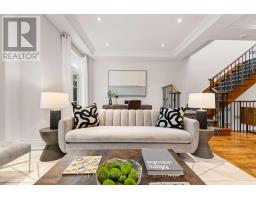 Family room - 1 Caldow Road, Toronto, ON M5N2P4 Photo 9