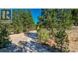 201 Peregrine Place, Osoyoos