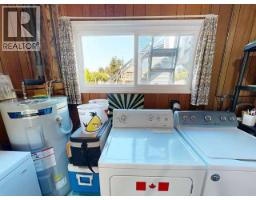 7251 Hazelton Street, Powell River, BC  Photo 29