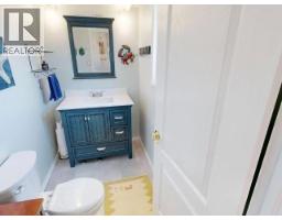 7251 Hazelton Street, Powell River, BC  Photo 19