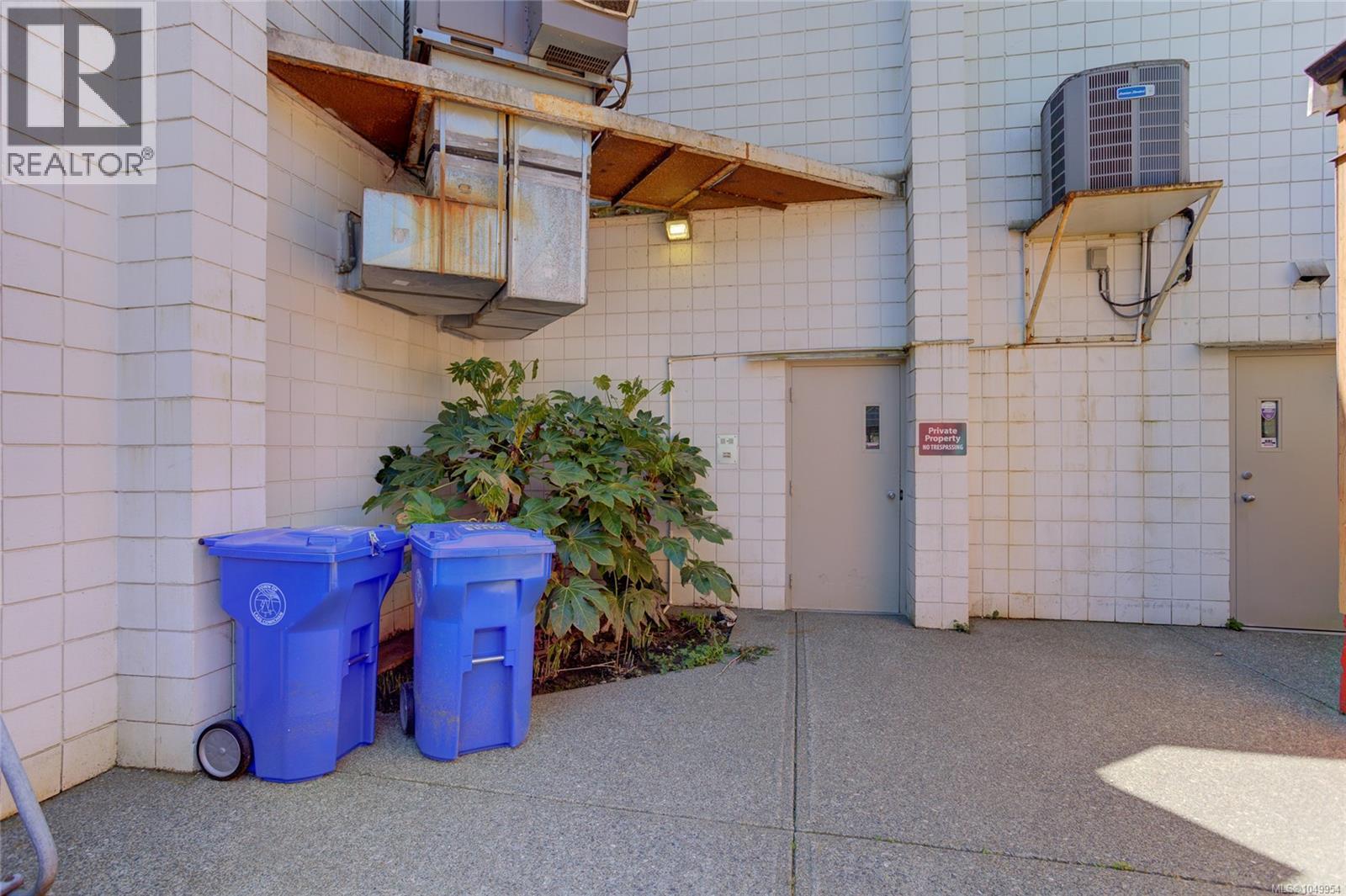 #103 40 Stanley Rd - 27