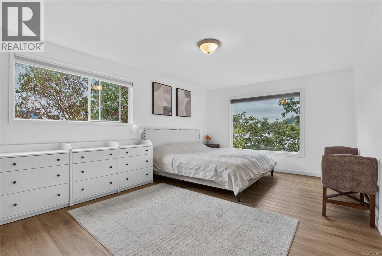 936 Arbutus Ave - 27