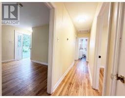16 Burke Place thumbnail 11