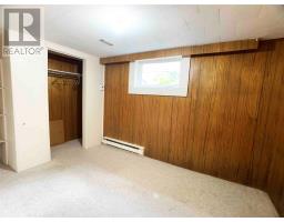16 Burke Place thumbnail 17
