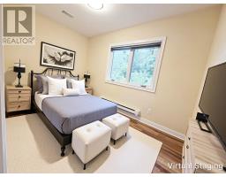 16 Burke Place thumbnail 5