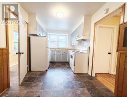 16 Burke Place thumbnail 7