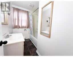 16 Burke Place thumbnail 9