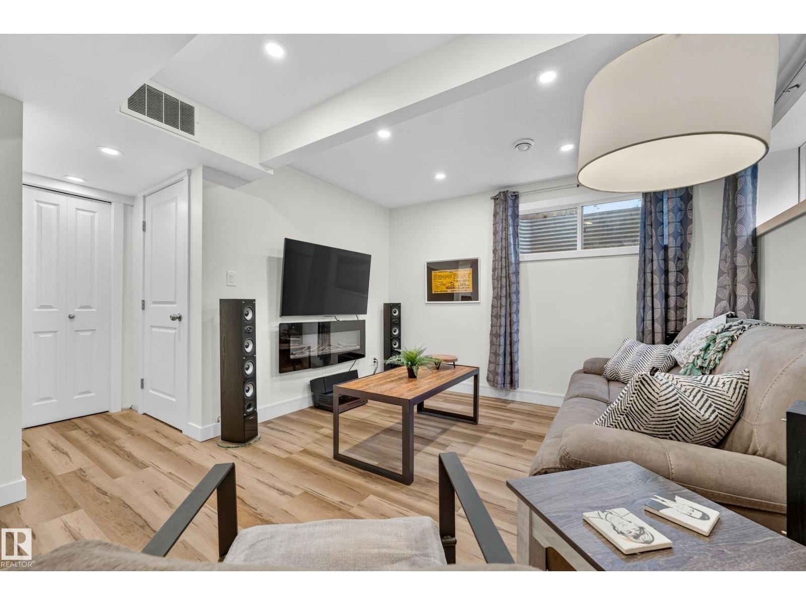 12528 172 AV NW - 29