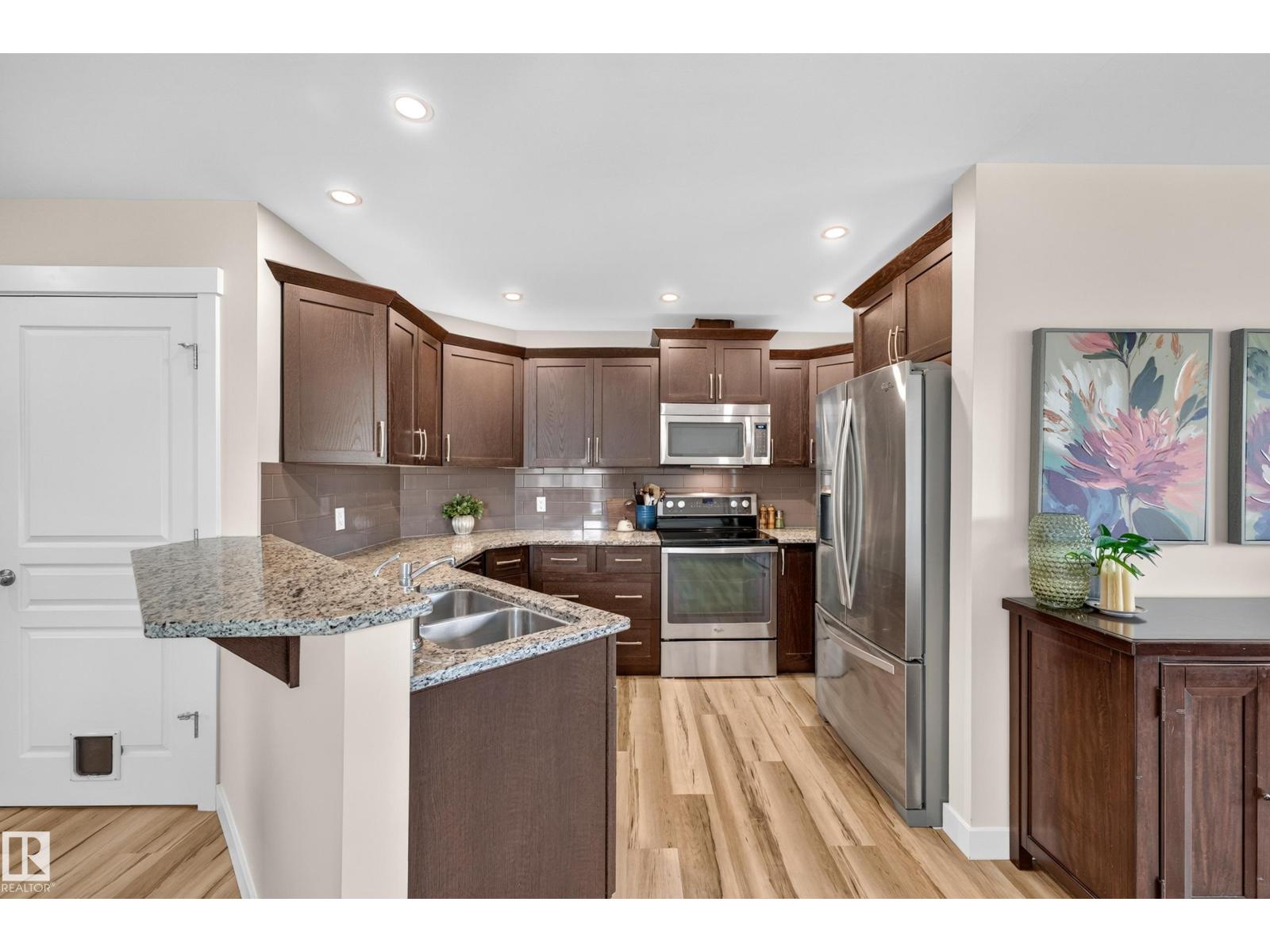 12528 172 AV NW - 9