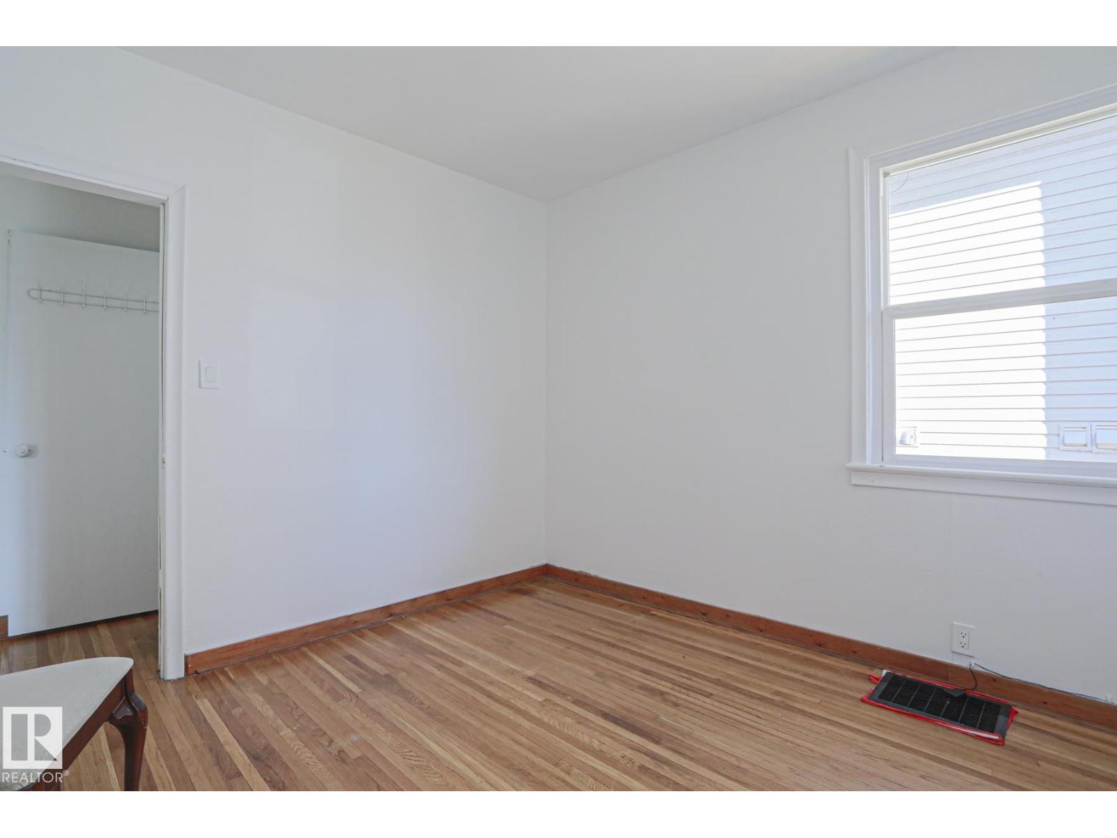 13129 101 St NW, Lauderdale — photo 16 of 26