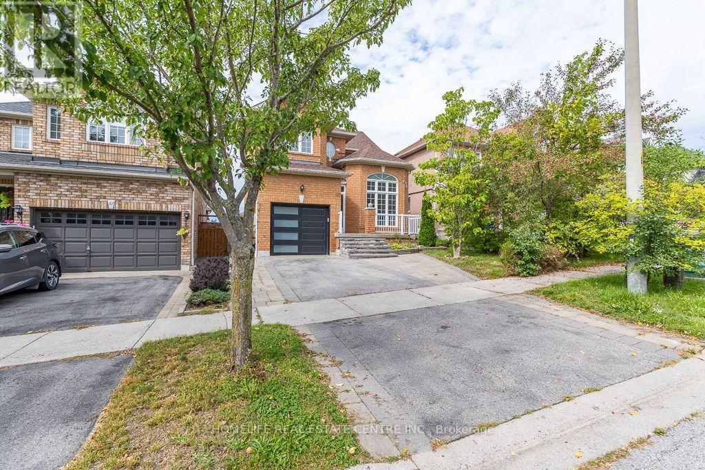 65 Batt Crescent, Ajax, ON photo 2